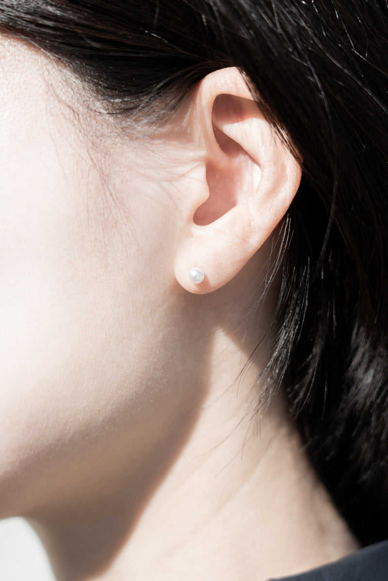 Prism Luna / pierced earrings